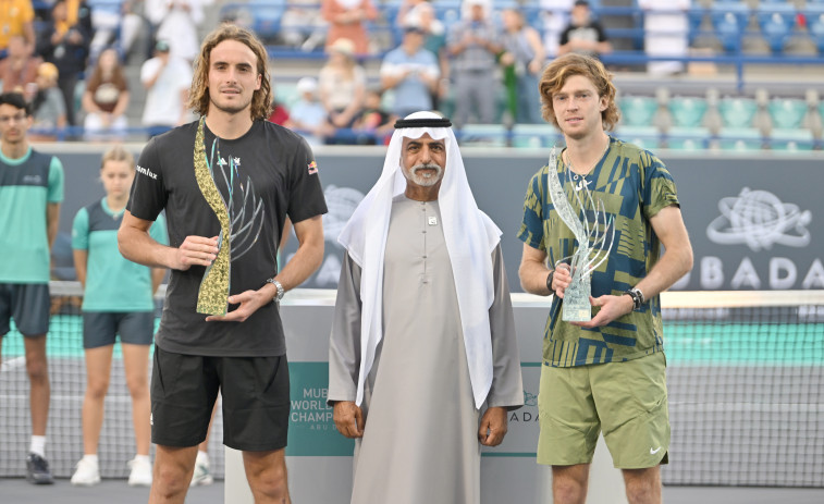 Tsitsipas se lo toma en serio ante Rublev