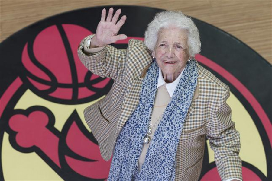 Fallece a los 105 años Encarna Hernández, pionera del baloncesto femenino