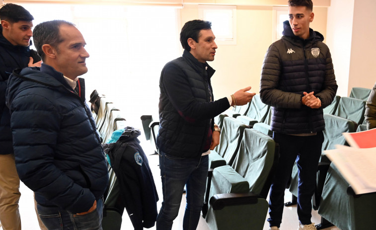 El Arteixo-Deportivo abre un torneo que finalizará mañana