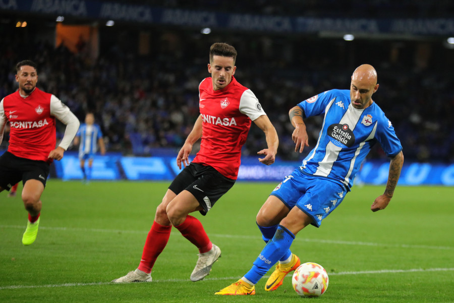 El Depor le enseña la puerta de salida a Gorka Santamaría