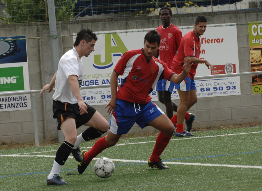 Interés y propuesta del Betanzos al central Xusto Pardeiro, ex del Silva