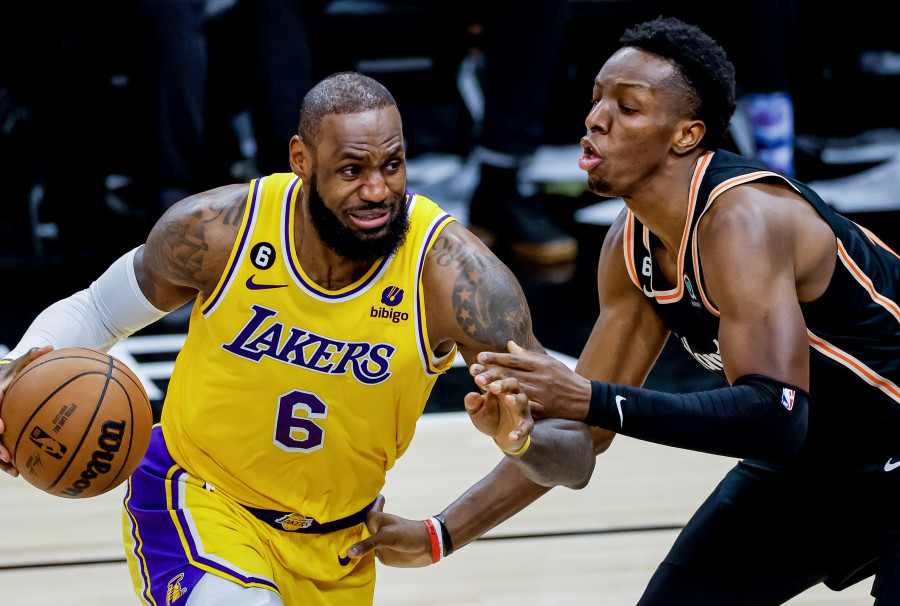 LeBron James y Giannis Antetokounmpo lideran las votaciones de los fans para el All-Star