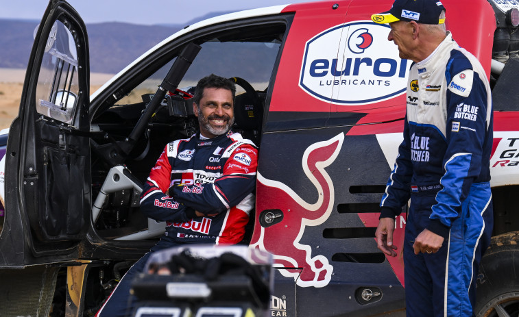 Al-Attiyah transforma su rabia en triunfo y Sainz acaba segundo en el Dakar