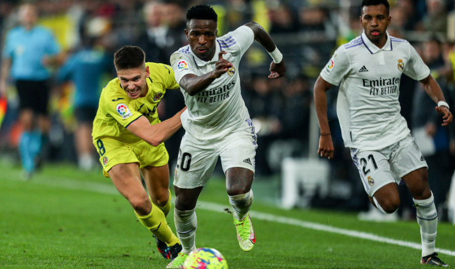 El Real Madrid cae en La Cerámica ante un brillante Villarreal  (2-1)