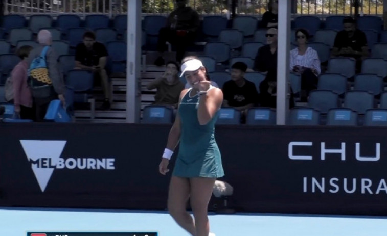 Jéssica Bouzas debuta con una gran victoria en el Open de Australia