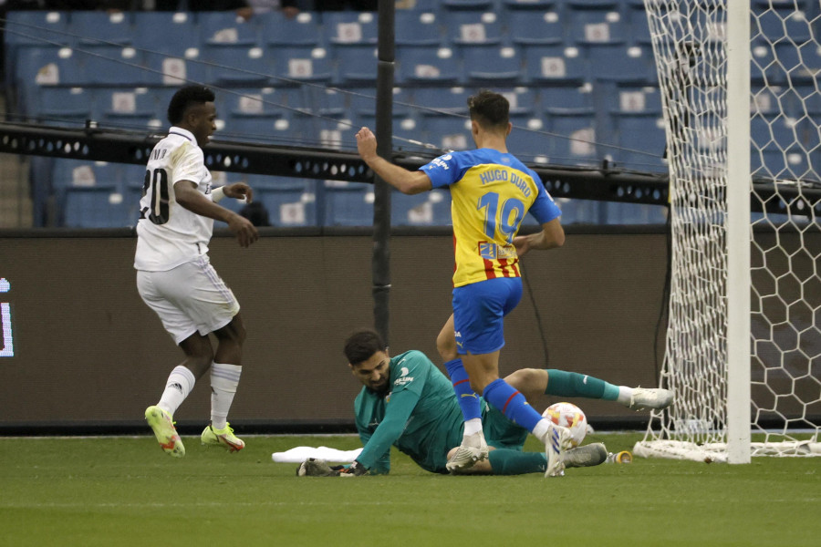 Los penaltis clasifican al Real Madrid