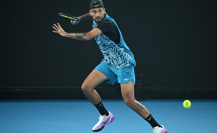 Kyrgios se retira del Abierto de Australia por una lesión en la rodilla