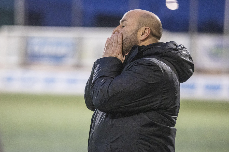 José Luis Lemos deja de ser el entrenador del Bergantiños