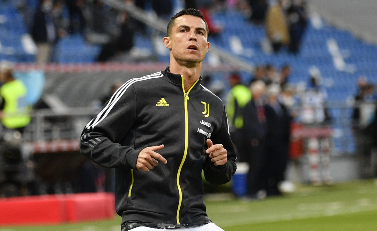 Sale a la luz un documento de Cristiano que compromete a la 'Juve'