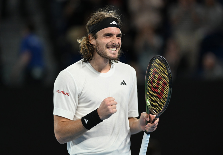 Tsitsipas cumple ante la revelación Lehecka para alcanzar las semifinales