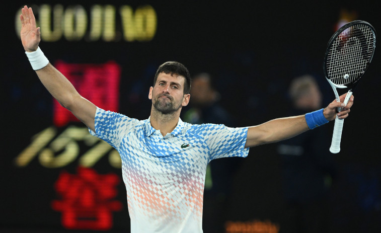 Djokovic, imperial y sin rastro de lesión, fulmina a Rublev