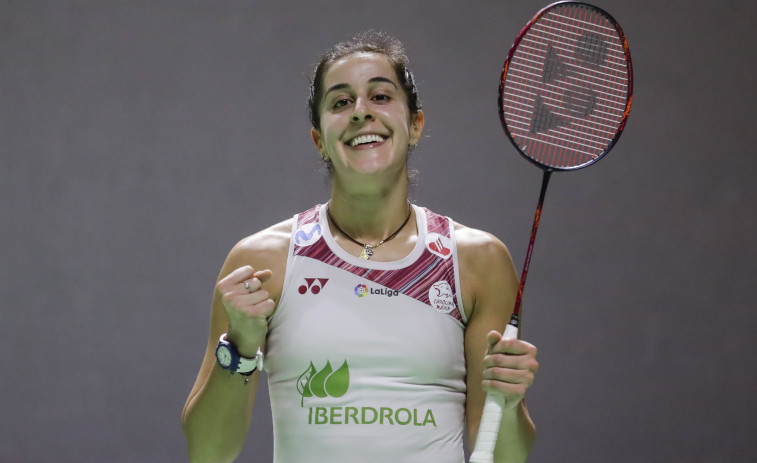 Carolina Marín se mete, pese a las molestias, en semifinales