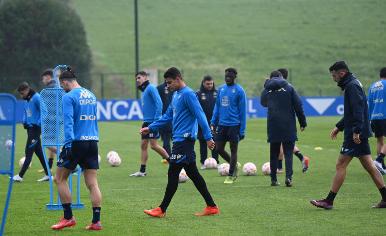 El Deportivo solo dedicará tres entrenamientos al partido con el Mérida