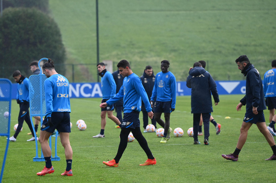 El Deportivo solo dedicará tres entrenamientos al partido con el Mérida