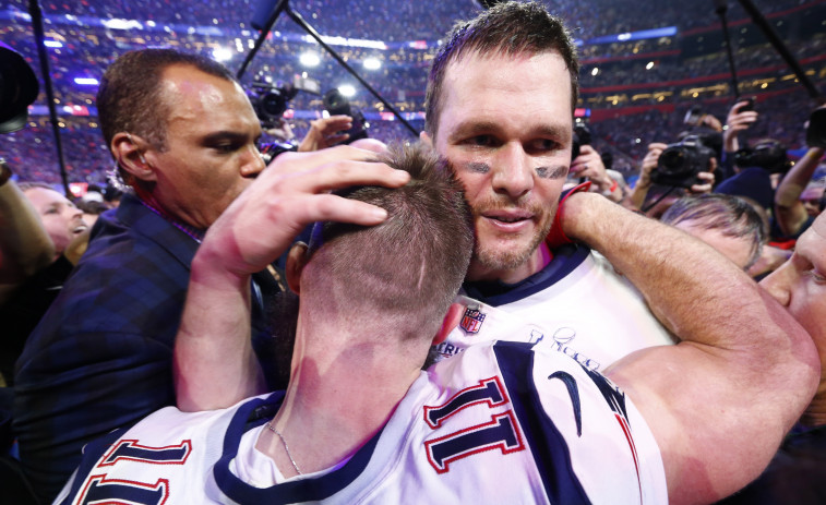 Casi 100.000 dólares por la arena del lugar donde Tom Brady anunció su retirada