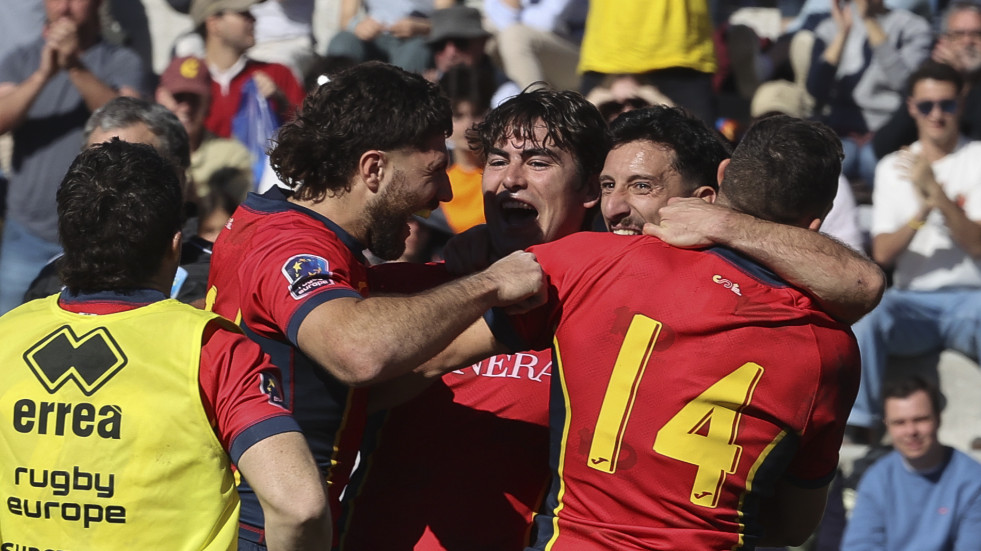 España supera a Países Bajos, pero no termina de convencer