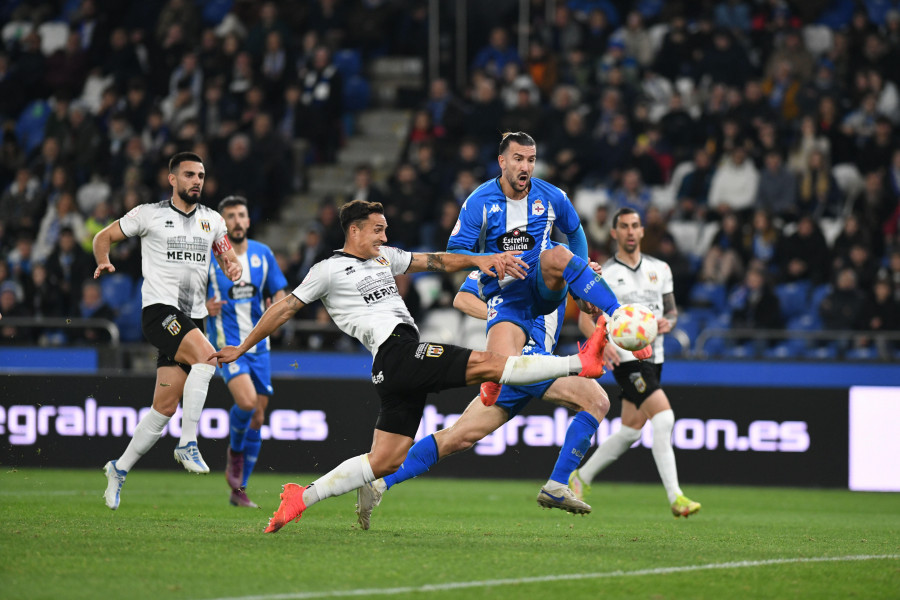 Pablo Martínez, Lucas y Mackay optan al jugador del mes