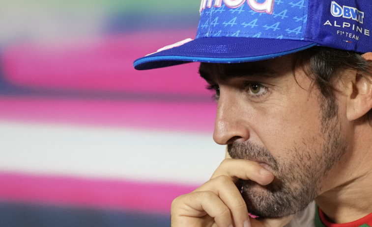 Fernando Alonso admite el paso adelante de Aston Martin y anuncia evoluciones