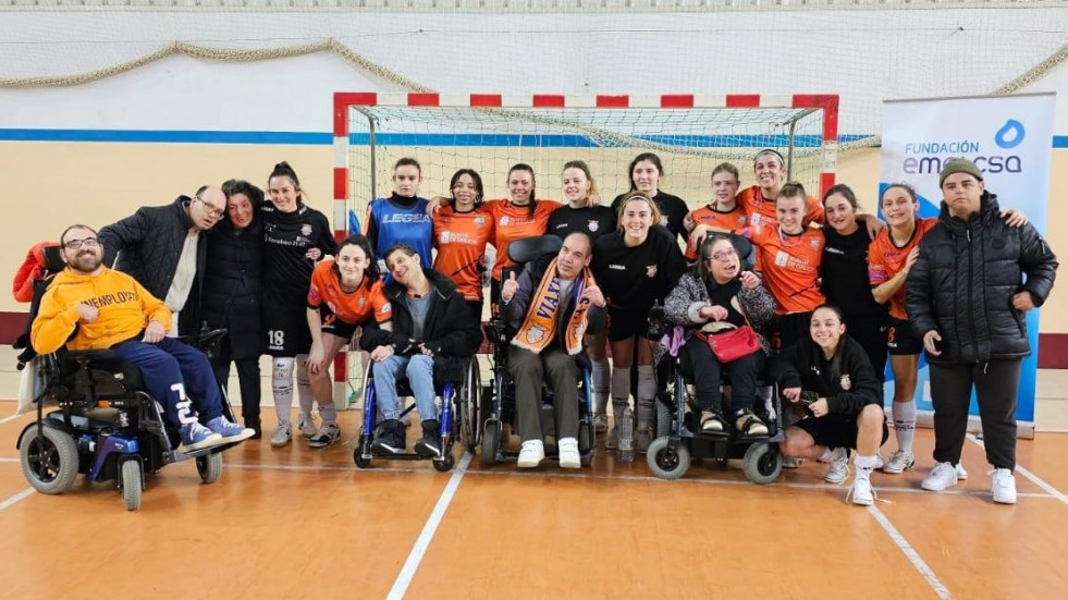 Las jugadoras naranjas del Viaxes Amarelle se topan con Mariona (0-0)