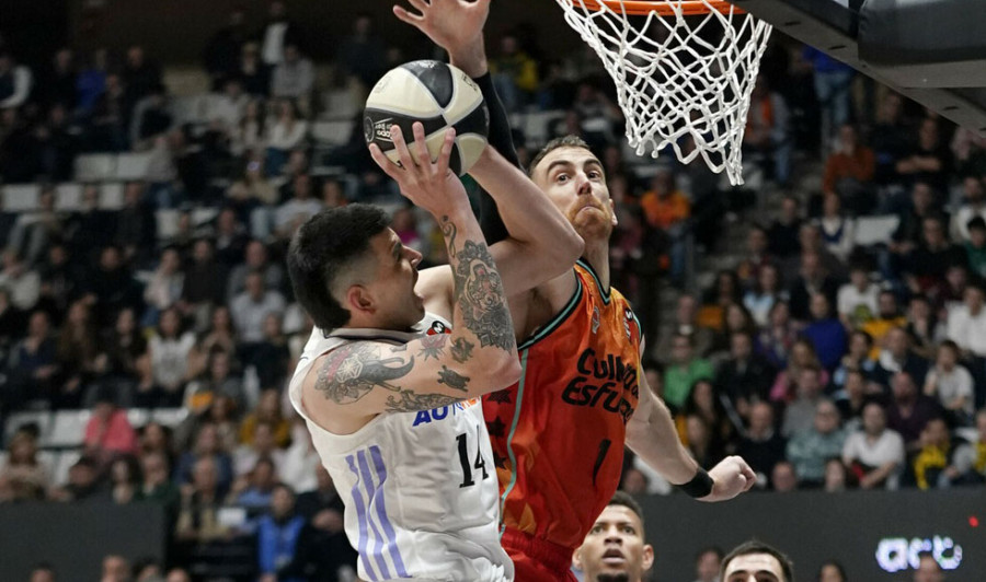 El Real Madrid, primer semifinalista de la Copa del Rey  (86-85)