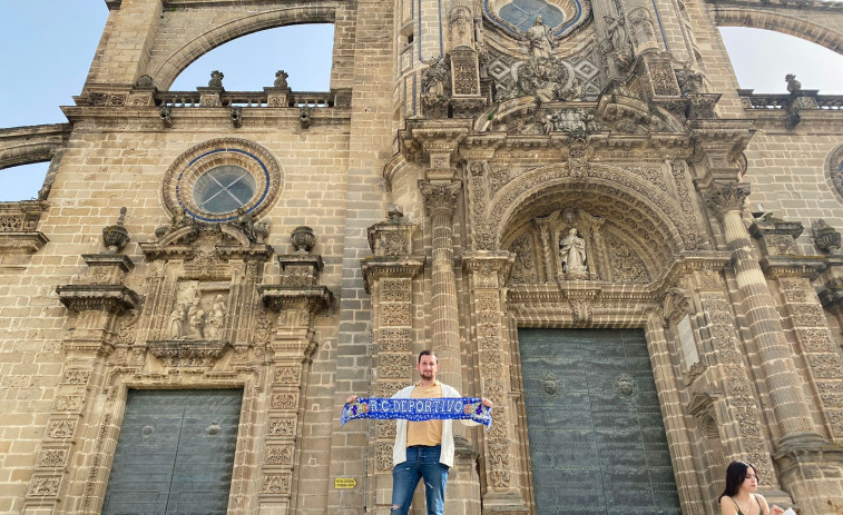 Carlos Pena, aficionado del Deportivo de Jerez: “Si asciende el Depor me pondría a hacer el Camino de Santiago”