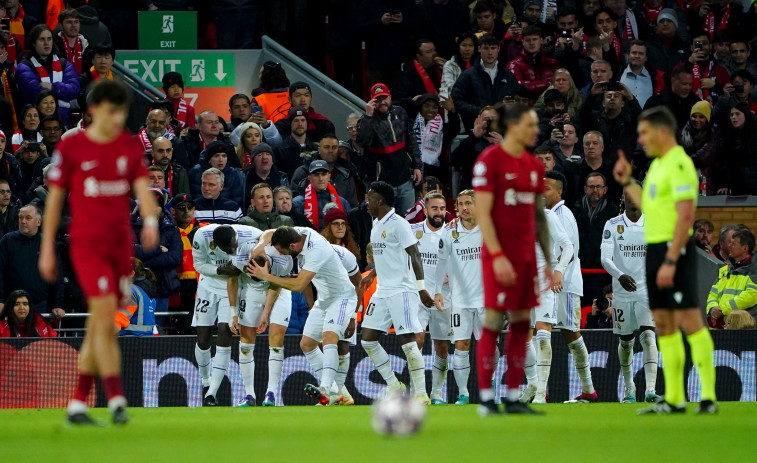 El Real Madrid asesta un golpe de autoridad en Anfield