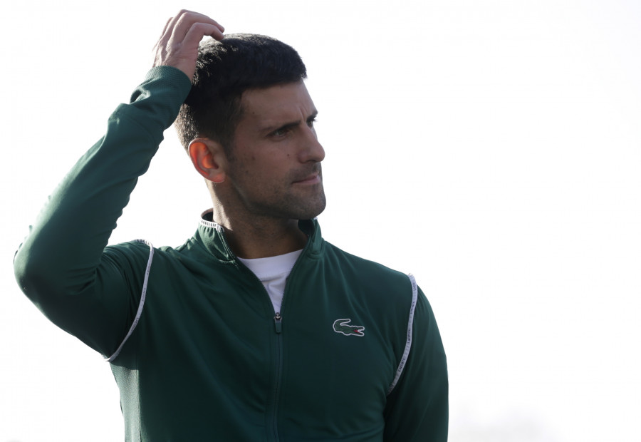 Djokovic se entrena en Montenegro y sobre pista dura a una semana de Wimbledon