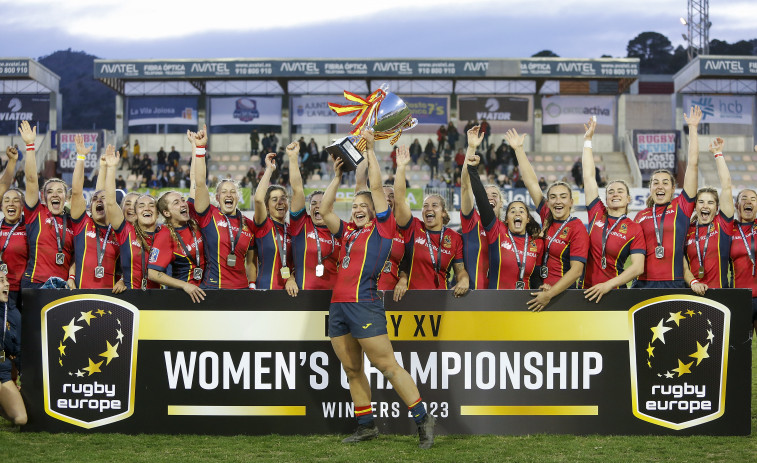 Ceci celebra el décimo Campeonato de Europa de las Leonas con un ensayo