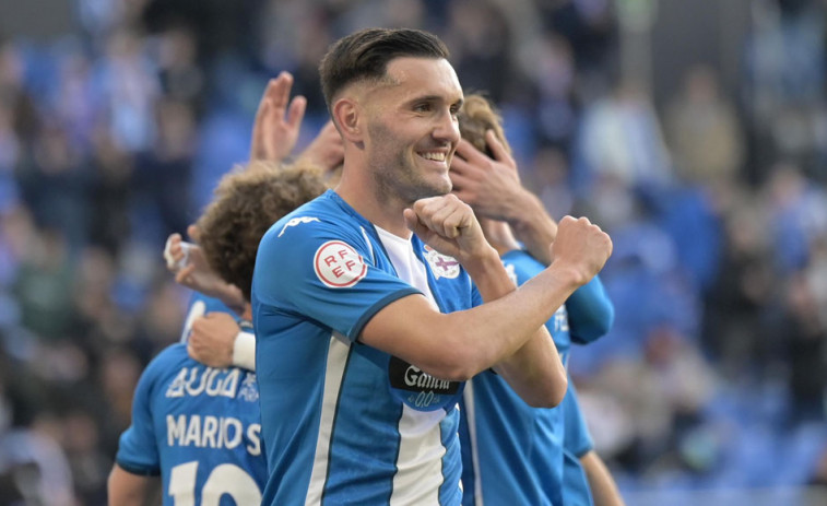 Lucas Pérez rompió su sequía y logró anotar un doblete