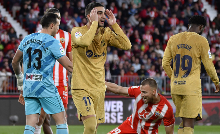 El Barça pincha antes del Clásico de Copa; el Almería resucita (1-0)