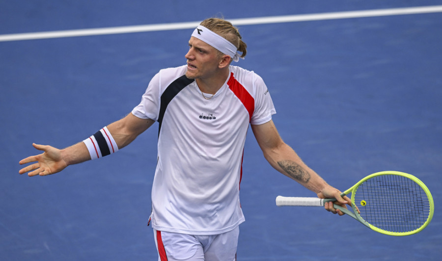 Davidovich deja pasar cinco puntos de partido y cae ante Rublev