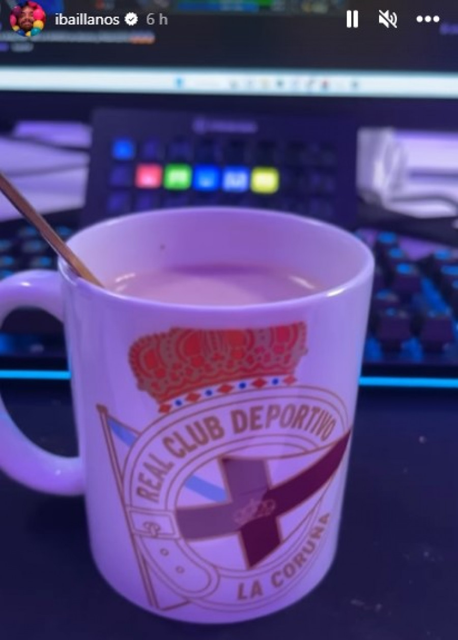 Ibai Llanos desayuna fuerte con la taza del Depor
