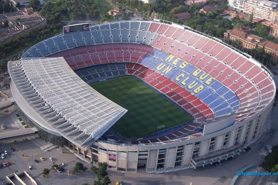 El Barça ingresará 400 millones menos en la primera temporada de exilio en Montjuïc