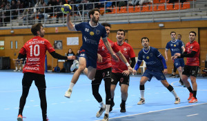 Una gran primera parte le basta al OAR (29-23)