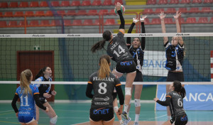 El Zalaeta consigue una victoria de mérito