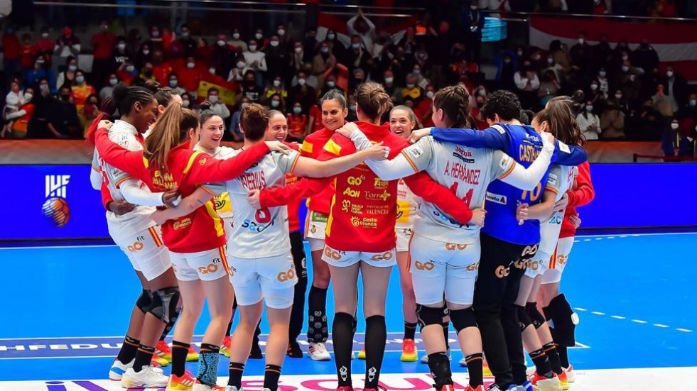 España tira de veteranía en busca de su billete para el Mundial