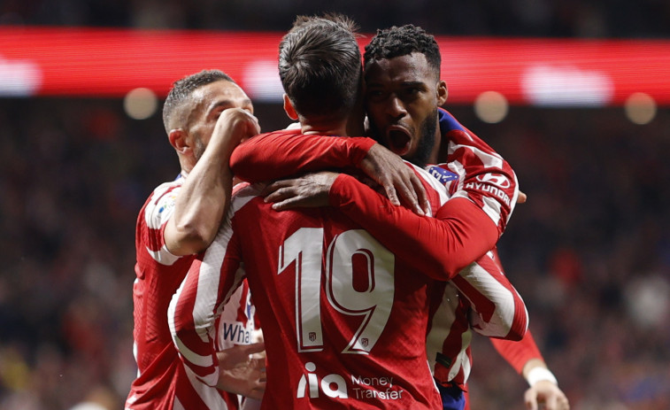 El Atlético arrolla al Valencia