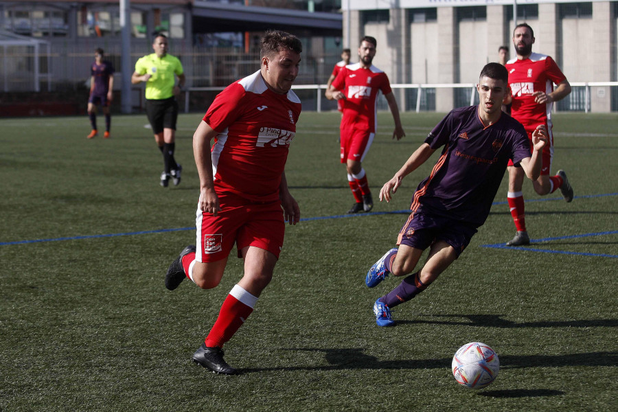 El Montañeros confirma su resurgir frente a O Pino (3-0)