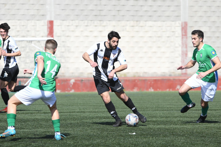 El Victoria toma ventaja ante el Meicende gracias al balón parado