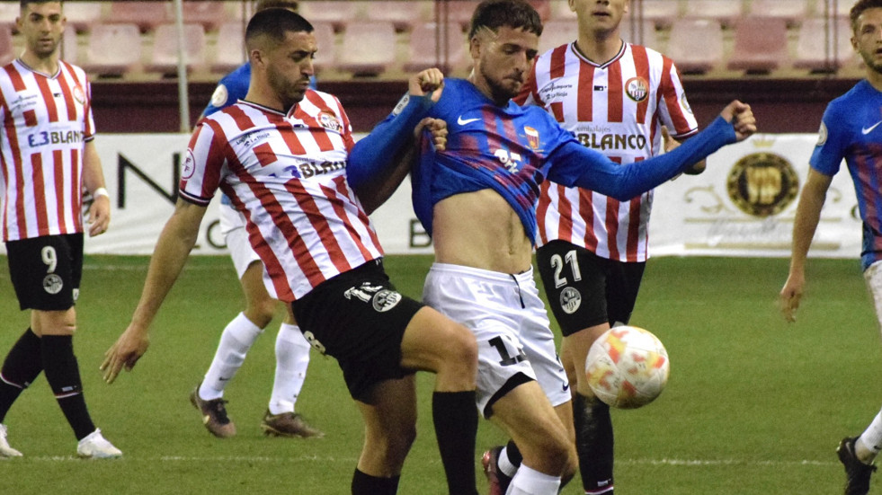 El Eldense echa el freno en el Grupo II