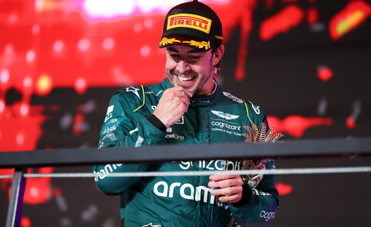 Alonso, a recortar puntos en Melbourne