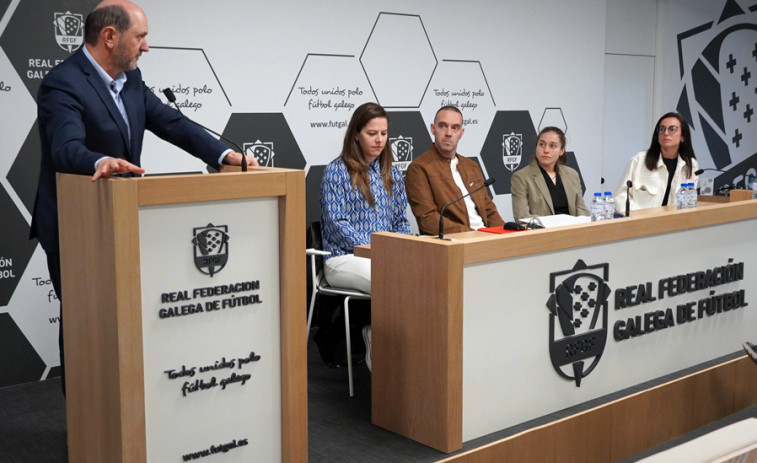 La Real Federación Galega de Fútbol rinde homenaje a las campeonas gallegas