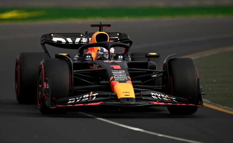 Verstappen, delante de los Mercedes y de Alonso en Australia; Sainz, quinto