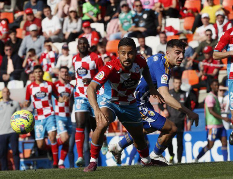 Lugo y Ponferradina demuestran por qué están en descenso