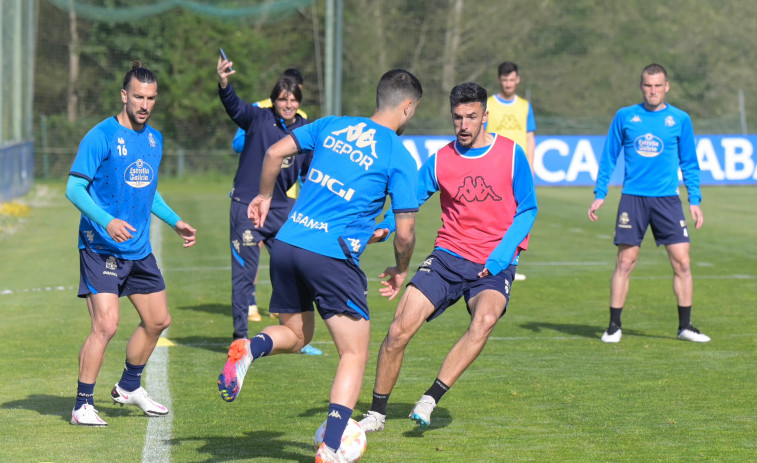 Quiles, con sus compañeros, Pepe Sánchez sigue al margen