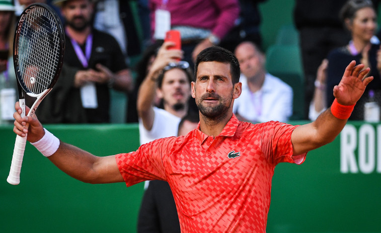 Musetti aparta a Djokovic de Montecarlo