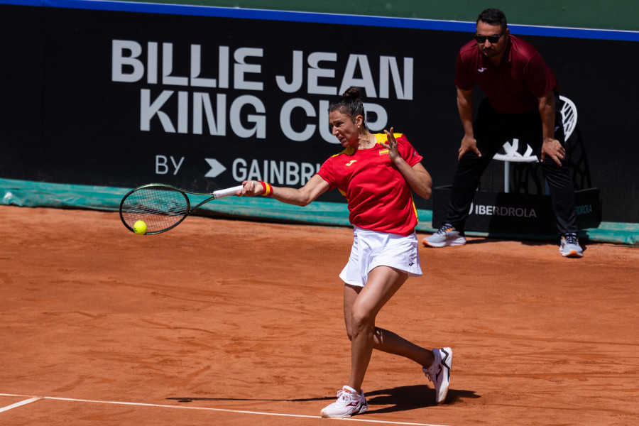 España tiene pie y medio en la fase final de la Billie Jean King Cup