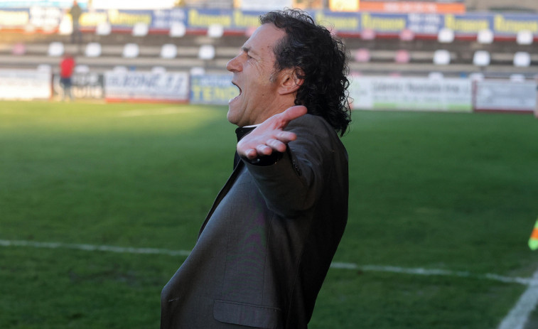 El Arosa adelantará al Depor B si gana al Somozas y también lo hace el Villalbés