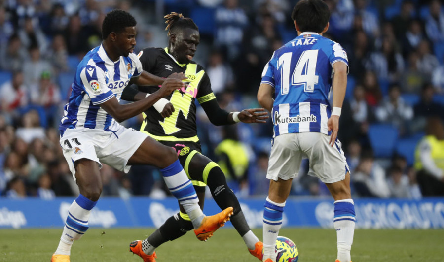 La Real Sociedad remonta al Rayo con goles de Sorloth y Carlos Fernández (2-1)