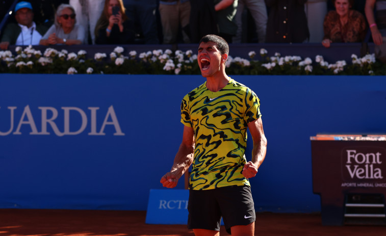 Alcaraz acecha a Djokovic por el número 1 mundial